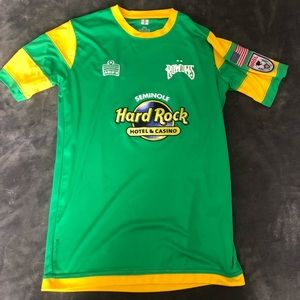 tampa bay rowdies retro jersey
